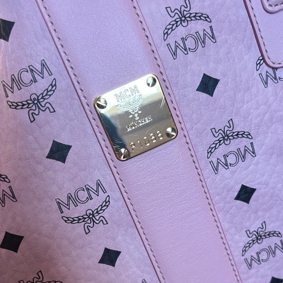 MCM Soft Pink Medium Liz Shopper - Picture 7 of 15